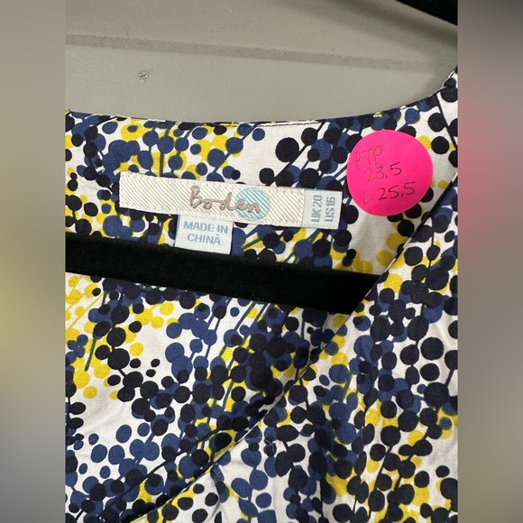 Boden Scoop Neck Silk Blend Women’s Floral Short Sleeved Blouse - Picture 3 of 5